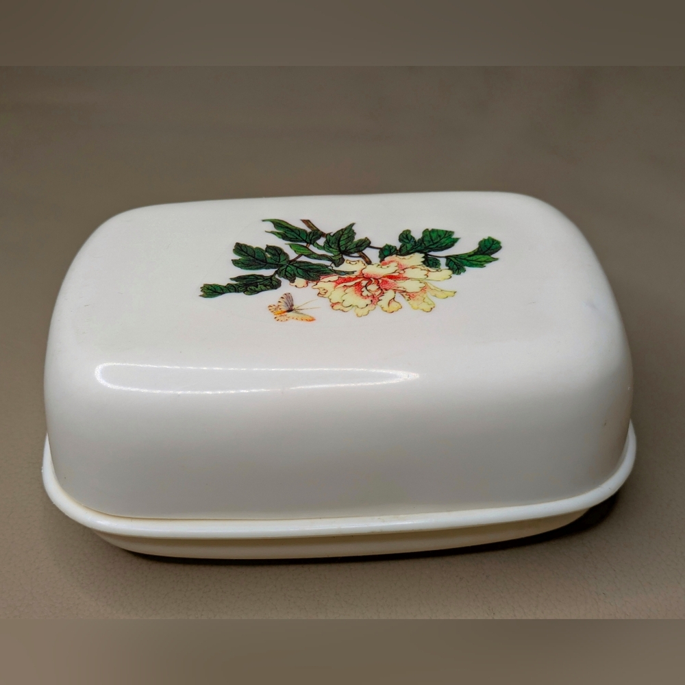 Vintage Olympia white/beige bar soap box